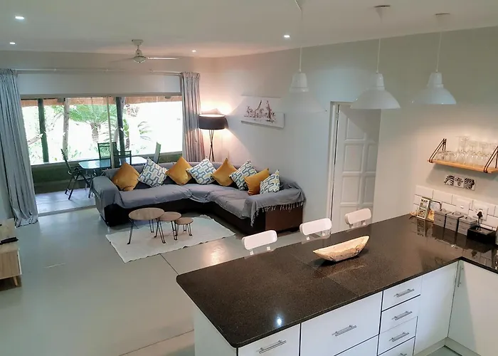 Kingfisher Creek Safari Cottages